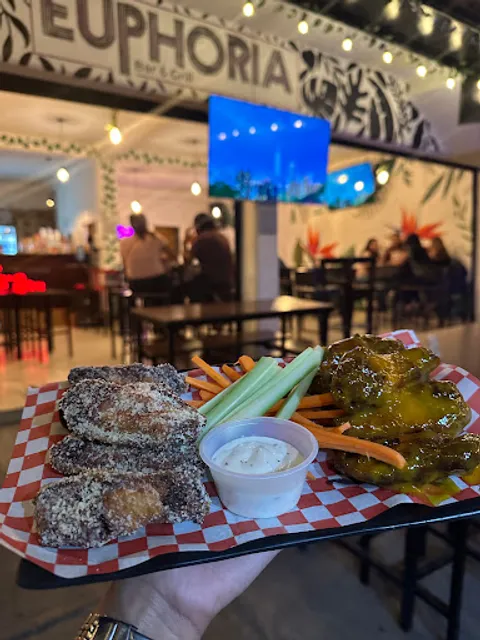 Euphoria Grill & Bar