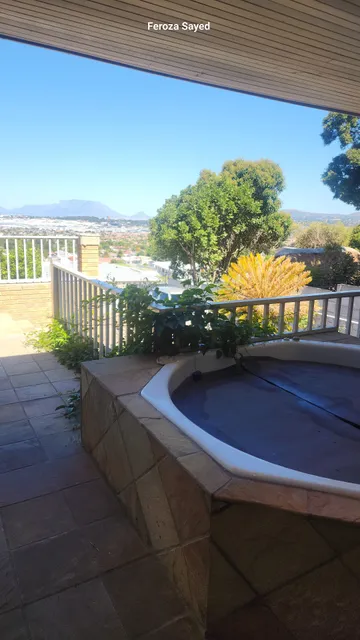 Shirleys Place Bed & Breakfast