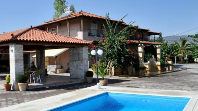 Angelos Candia Apartments