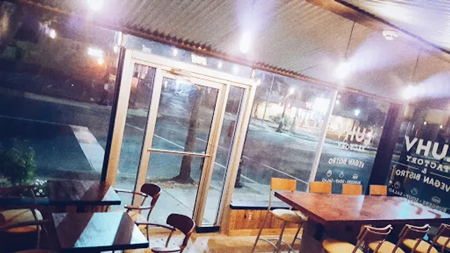 LUHV Factory & Vegan Bistro