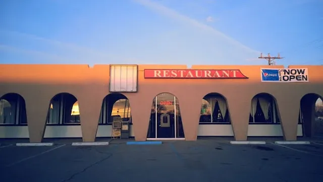 The Pit Stop 292 Cafe