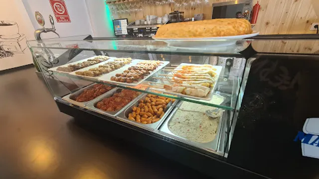 Mia Coffee Cafeteria