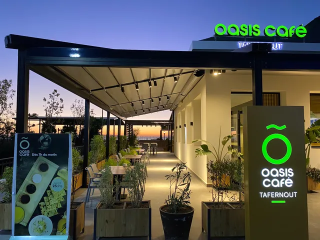 Oasis café