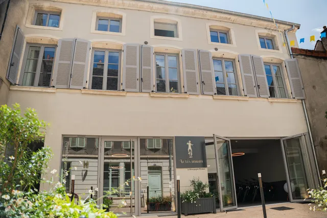 ACTIVINUM Hébergements et Agence d'œnotourisme