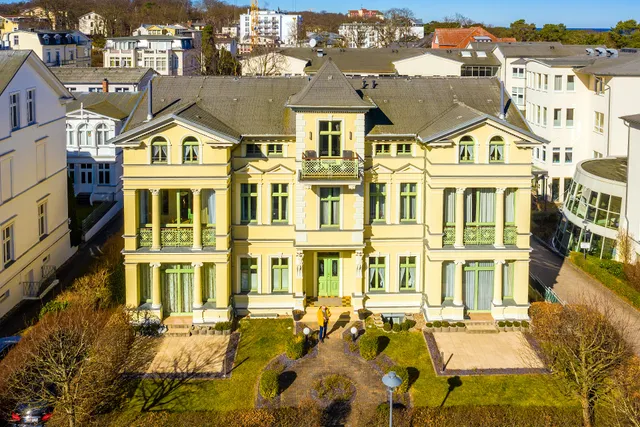 Upstalsboom Ferienwohnungen Villa am Ostseestrand