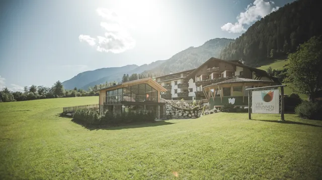 Hotel Vierbrunnenhof