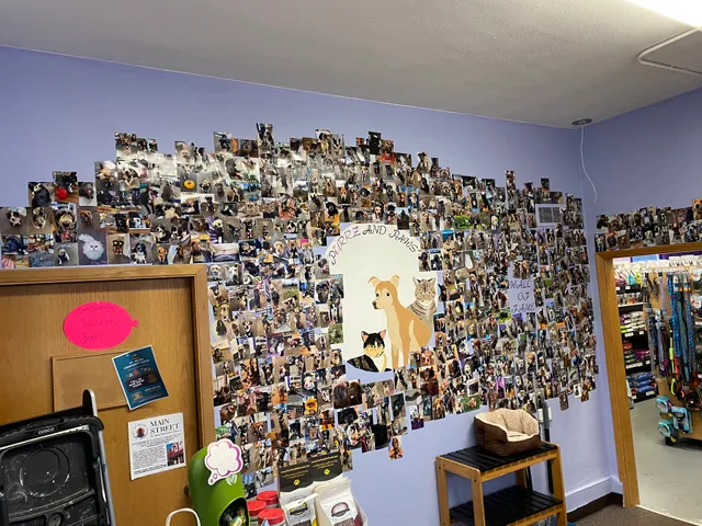 Purrz and Paws Pet Supply