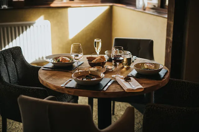 Hall Farm Hotel and Restaurant