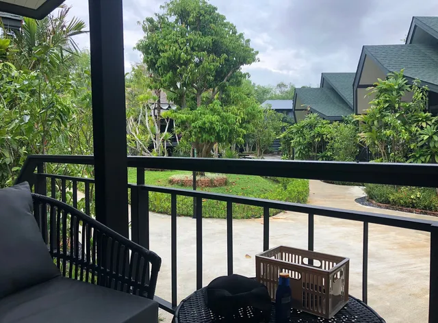 OYO 75353 Loy Chalet Resort