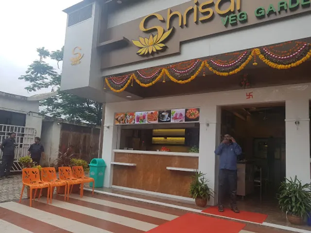 Hotel Shrisai Veg Garden