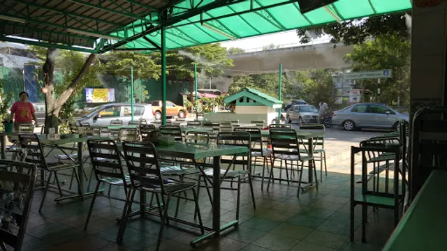 Restoran Nathan's Corner