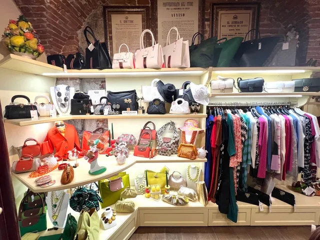 Virtù Nascoste di Aragona Virginia