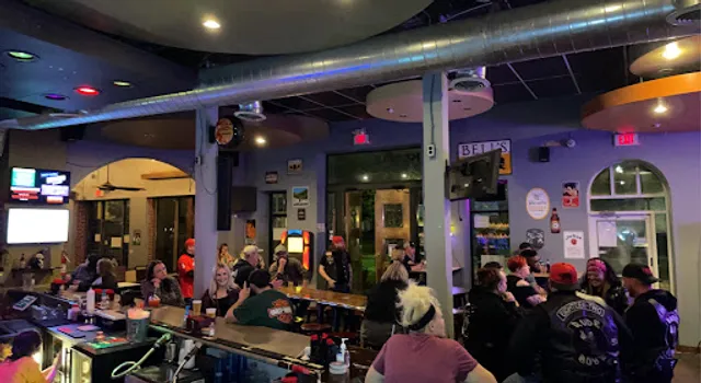 Shamrocks Pub & Grub