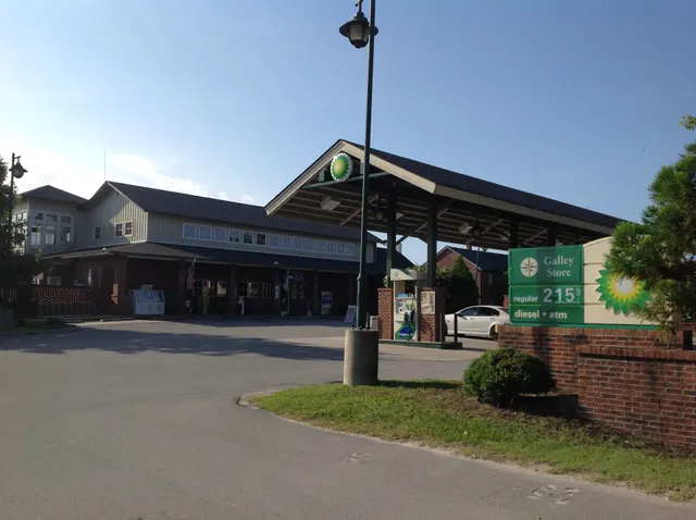 Galley Stores & Marina