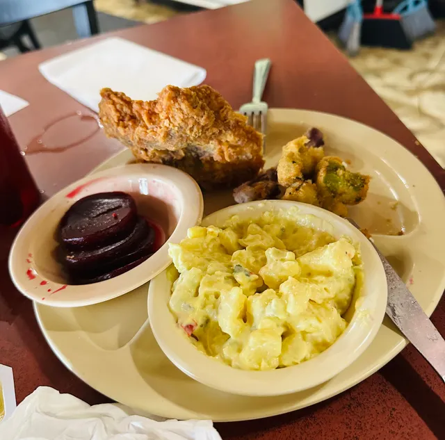 Wood's Riverbend Restaurant