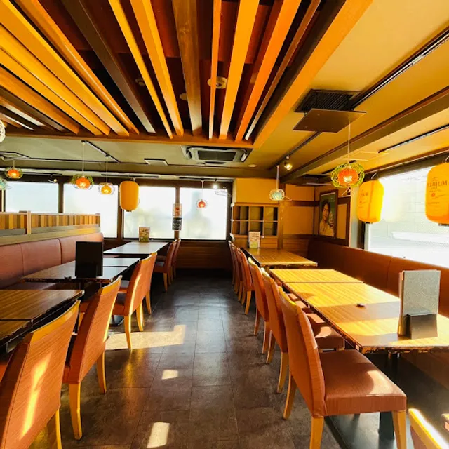 Dokkyomae Sakaba Sokamatsubara ekimaeten