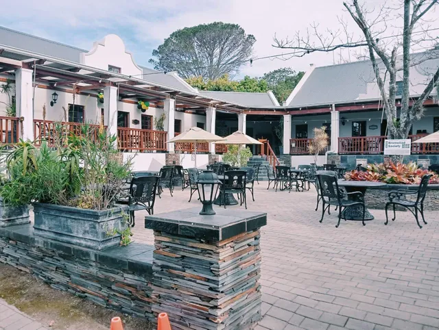 Pinecreek Restaurant & Events Venue