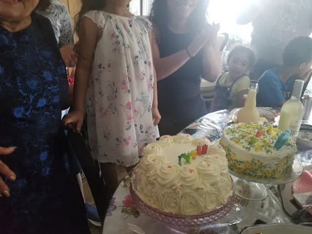 Triple delicias deli