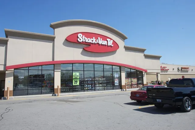 Strack & Van Til