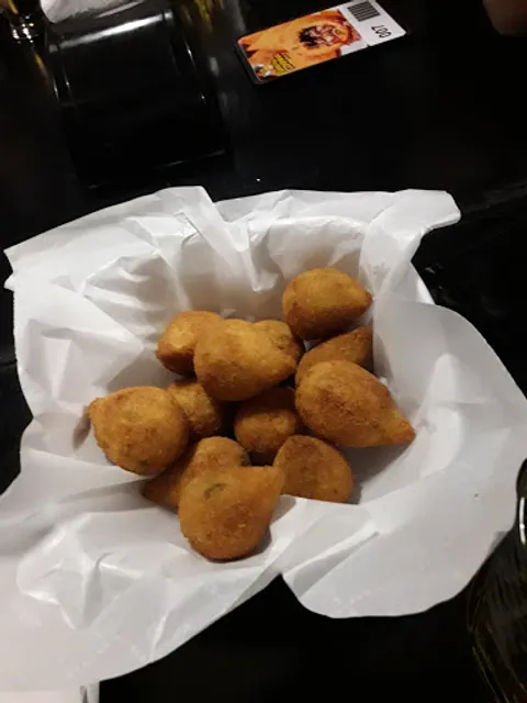 Santa Mãe Coxinha Bar