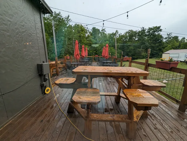 Foggy's Steakhouse & Lounge