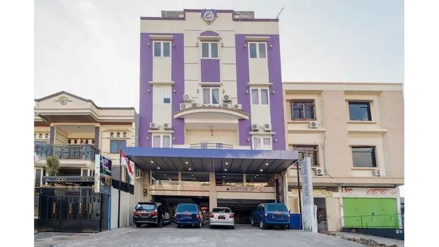 Capital O 3380 Erin Int Hotel