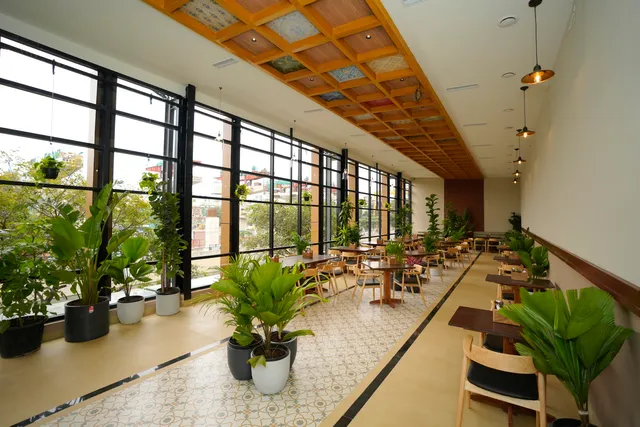 Stories 2.0 - Budget Daily Drinking Bar