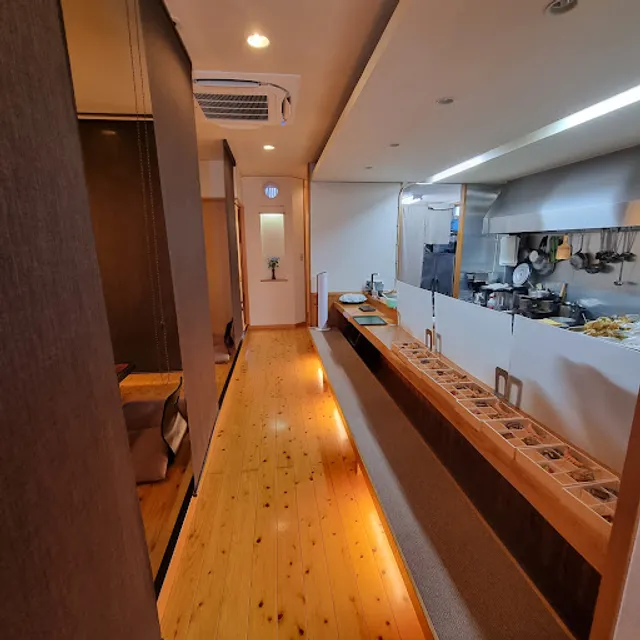 Spring Greens Kaiseki Restaurant