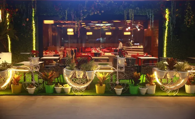 THE NOOK ( ROSEBUD )