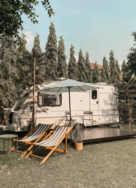 Ni~cha Campervans~River