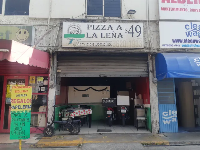 Pizza a la Leña Tepeyac