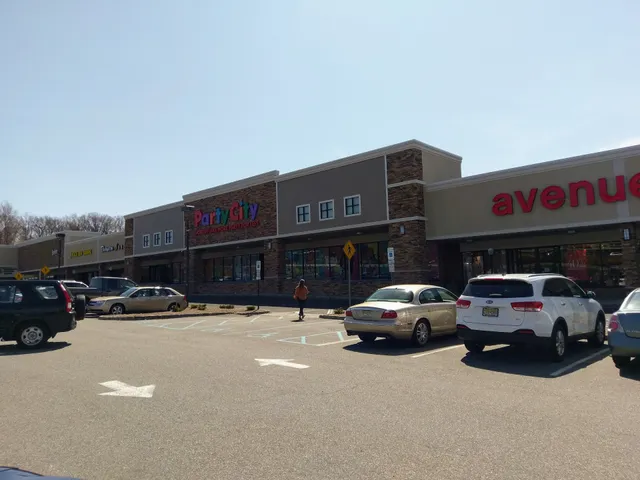 Brentwood Plaza Shopping Center