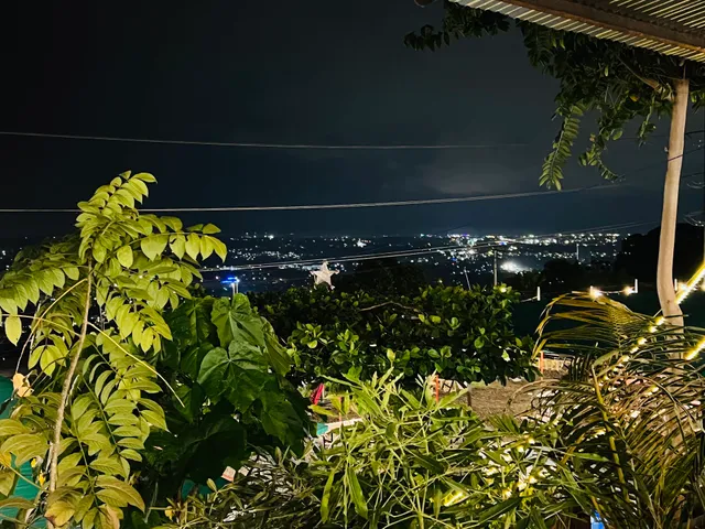 Happy Days Cafe - Outdoor Dining