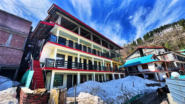 Hotel Snow Nest & Restaurant