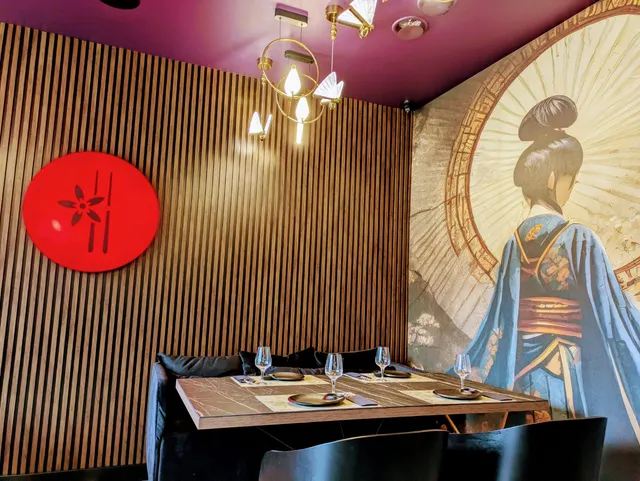 Madara Restauracja Japońska Zielona Góra - Sushi/Ramen/Steki