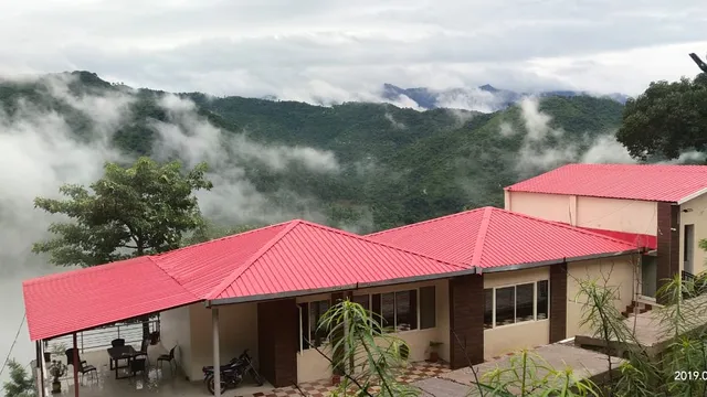 MORNI HEIGHTS RESORT