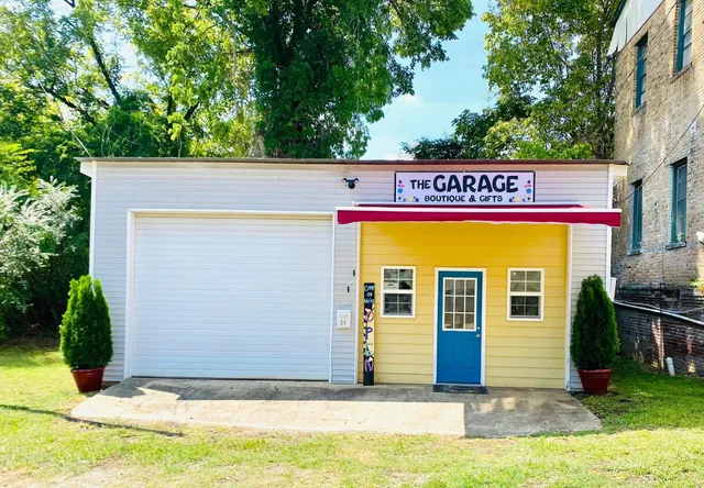The Garage Boutique and Gifts