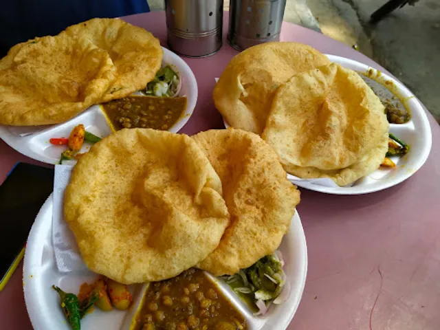 Ashu Bhature Wala