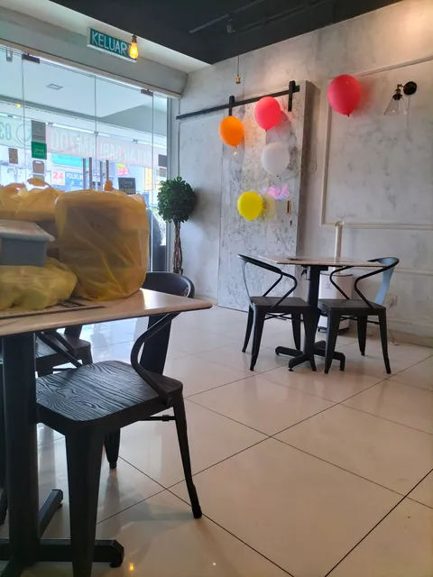 The Lounge (Authentic Pakistani Cuisine)