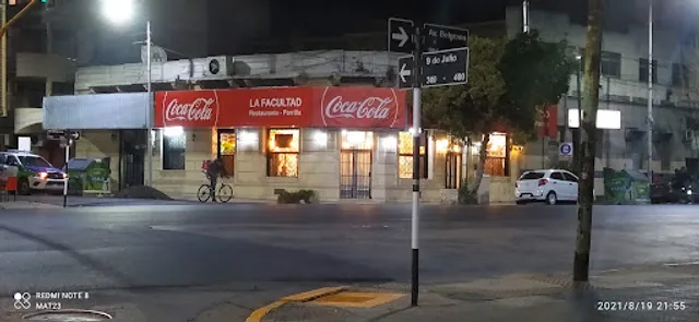 Restaurante - Parrilla La Facultad