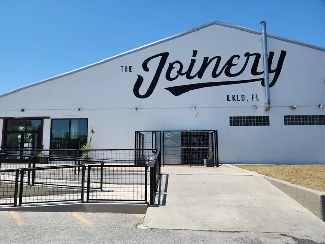 Blue Dog Craft Barbecue