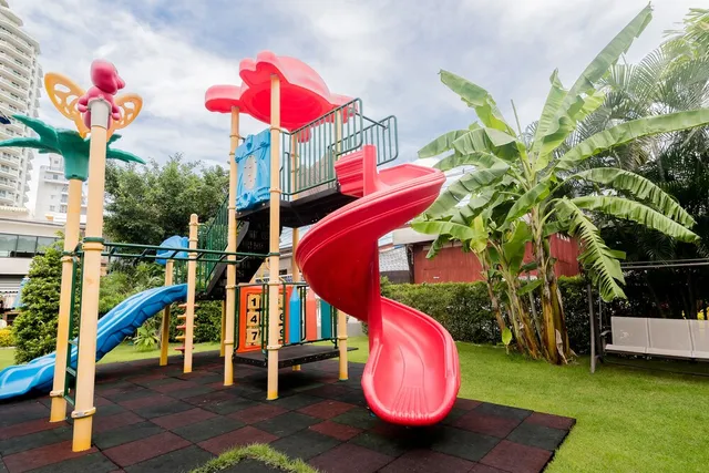 Surf & Sand Resort : เซิร์ฟ แอนด์ แซนด์ รีสอร์ต