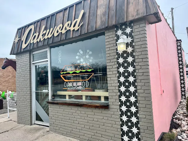 Oakwood Proper Burgers