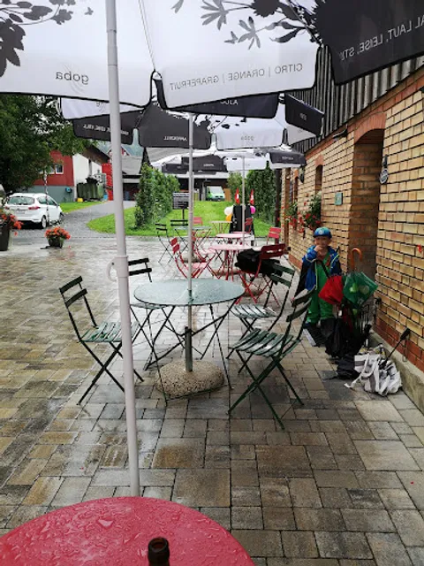 Mäser "Im Feld" Coiffeur & Café