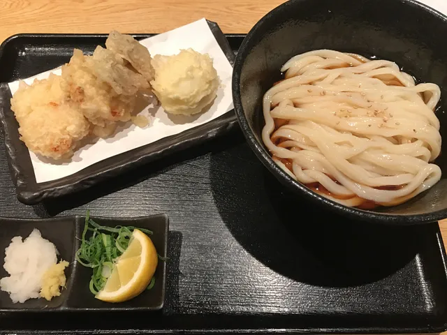 うどんと天ぷら 山斗