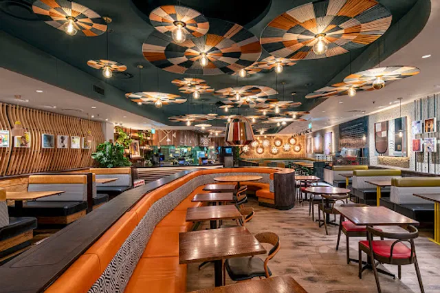 Nando's Hull - St Stephen's