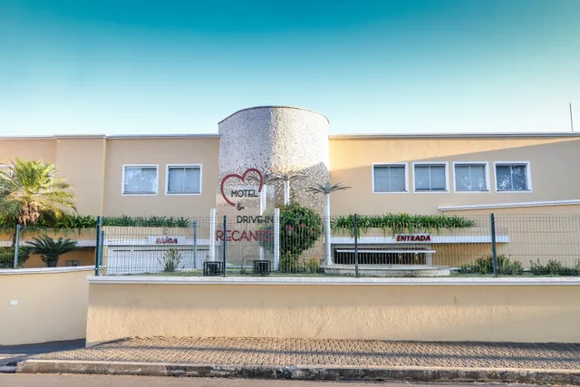 Motel Recanto by Crush