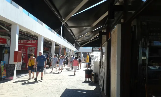 Centro comercial Costa