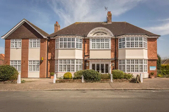 Virginia Court Hotel