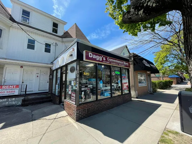 Dagg's Convenience Store